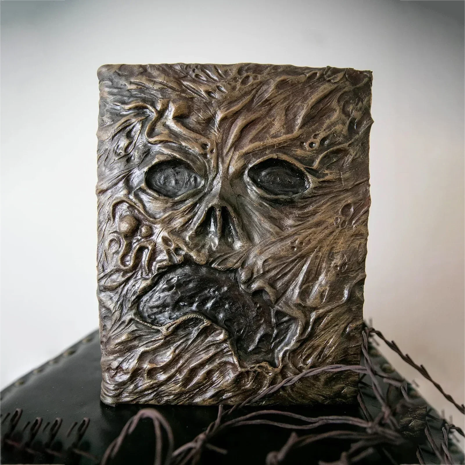 Vintage Necronomicon - Dark Ma - Art Craft Book 评论和价格